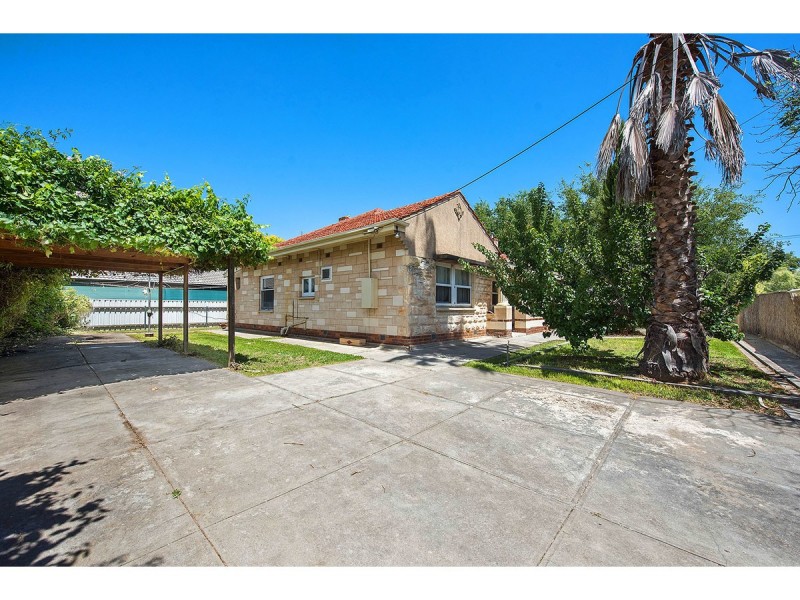 57 Eighth Avenue, St Peters SA 5069