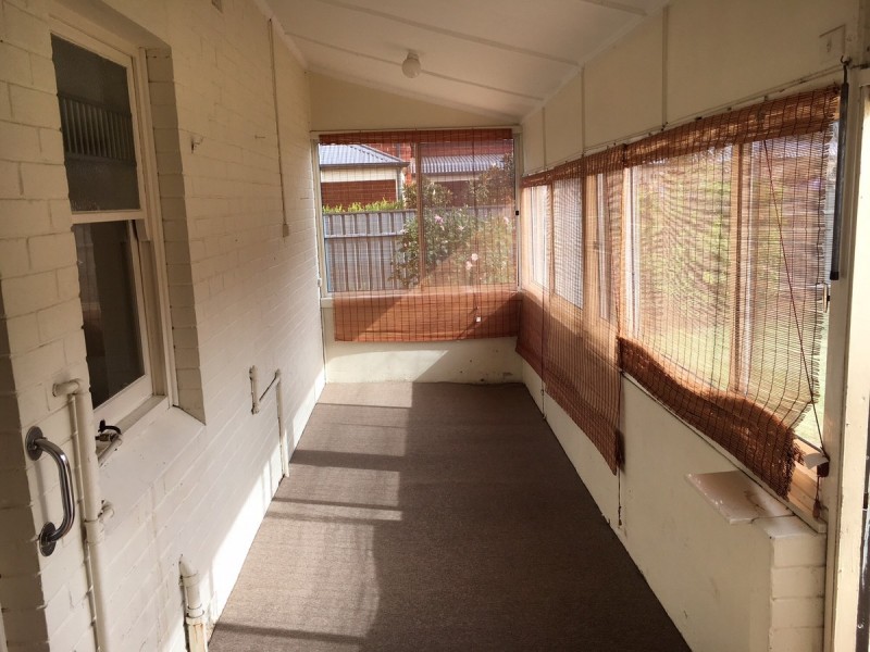 14 Tenth Avenue, St Peters SA 5069