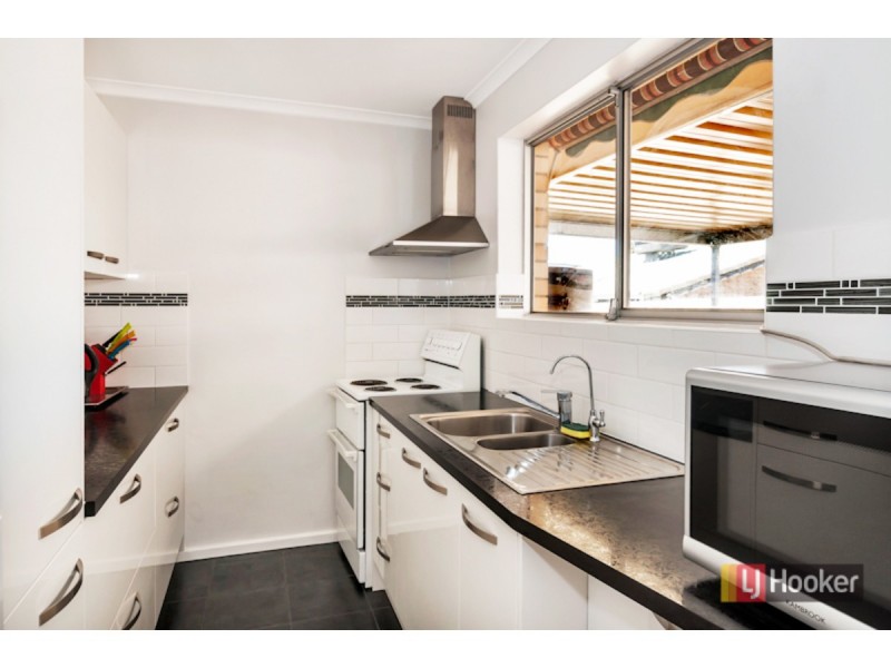 2/15 Booth Avenue, Morphett Vale SA 5162