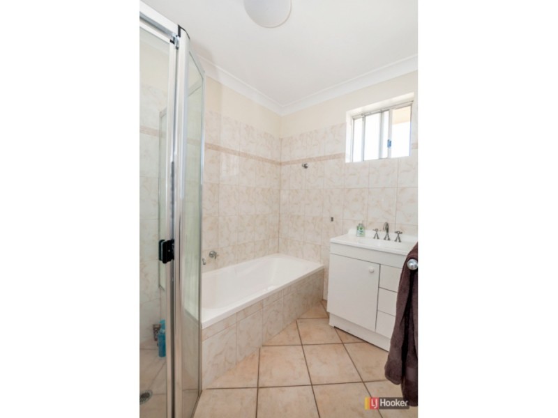 2/15 Booth Avenue, Morphett Vale SA 5162