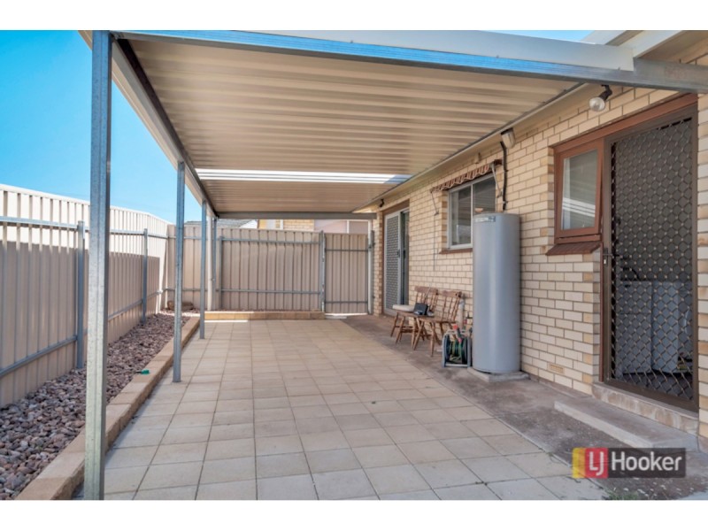 2/15 Booth Avenue, Morphett Vale SA 5162