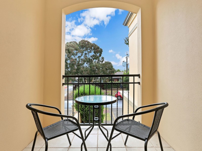 8b Trewren Avenue, Rostrevor SA 5073