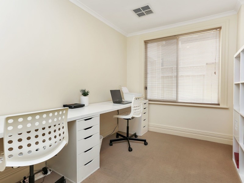 8b Trewren Avenue, Rostrevor SA 5073