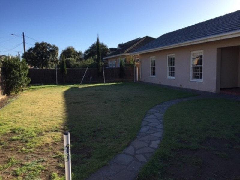 18 Richardson Avenue, Glenelg North SA 5045