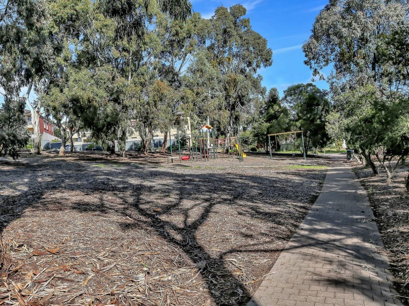 23 Ellerslie Drive, Rostrevor SA 5073