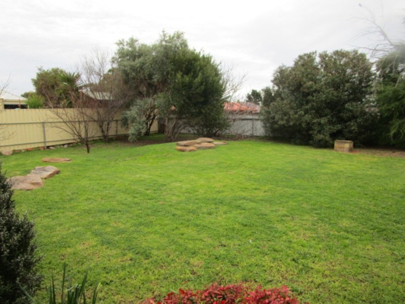 11 Cooke Street, Modbury SA 5092