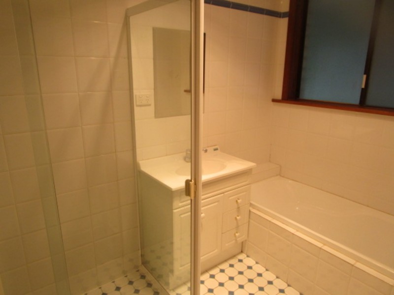 11 Cooke Street, Modbury SA 5092