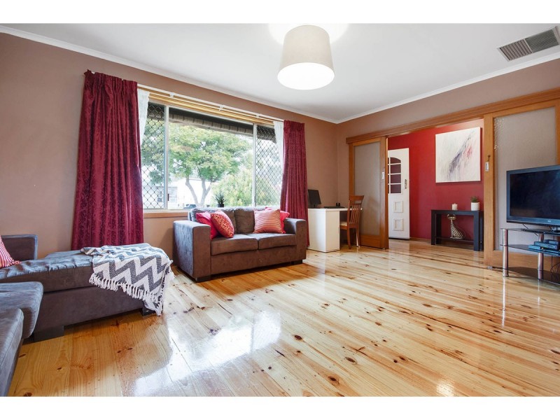 40 Gloucester Avenue, Salisbury East SA 5109