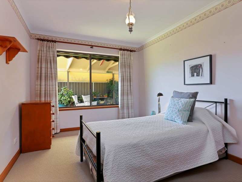 4 Orange Grove Circuit, Dernancourt SA 5075