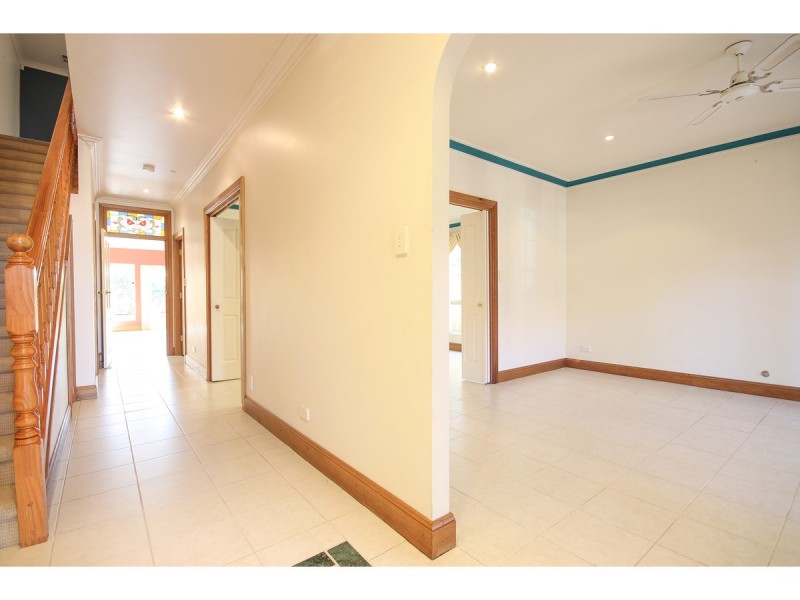 1a Peter Avenue, Campbelltown SA 5074
