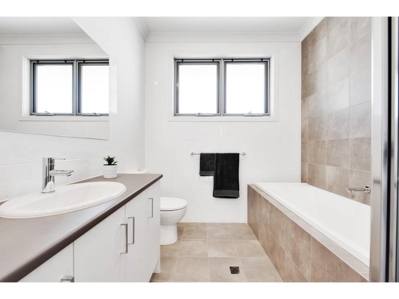 8a Avoca Street, Dernancourt SA 5075