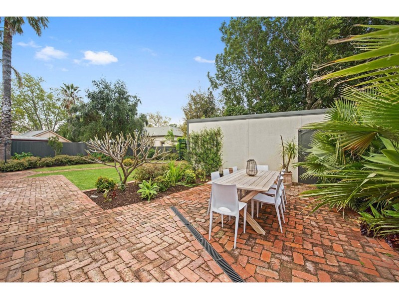 25 Stephen Terrace, St Peters SA 5069