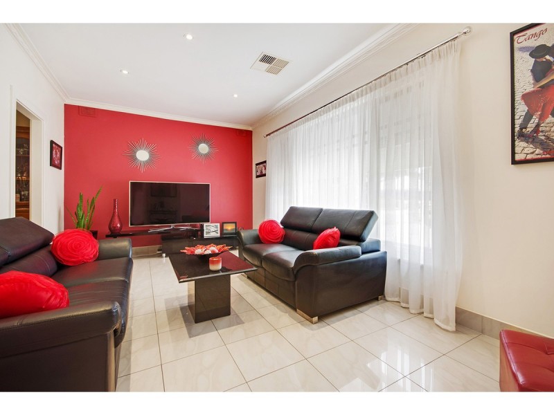 4 Colleen Street, Rostrevor SA 5073