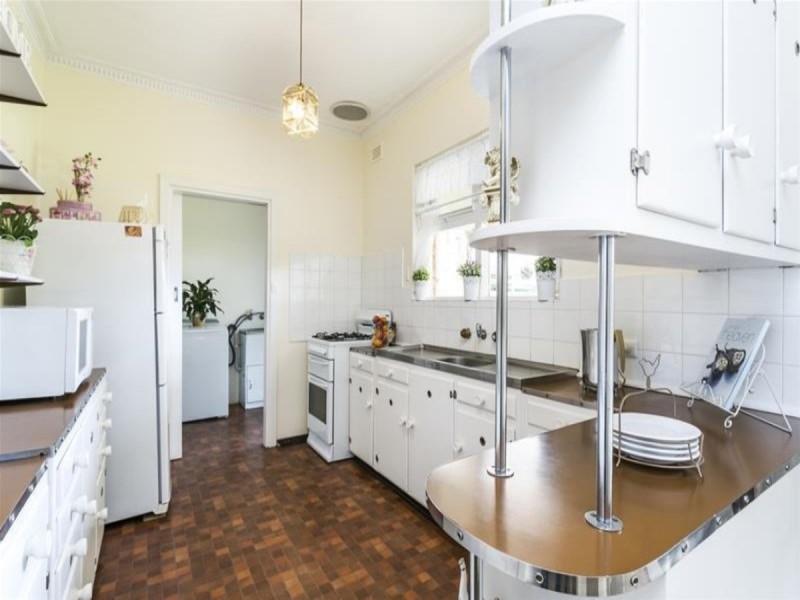 94 Oaklands Road, Glengowrie SA 5044