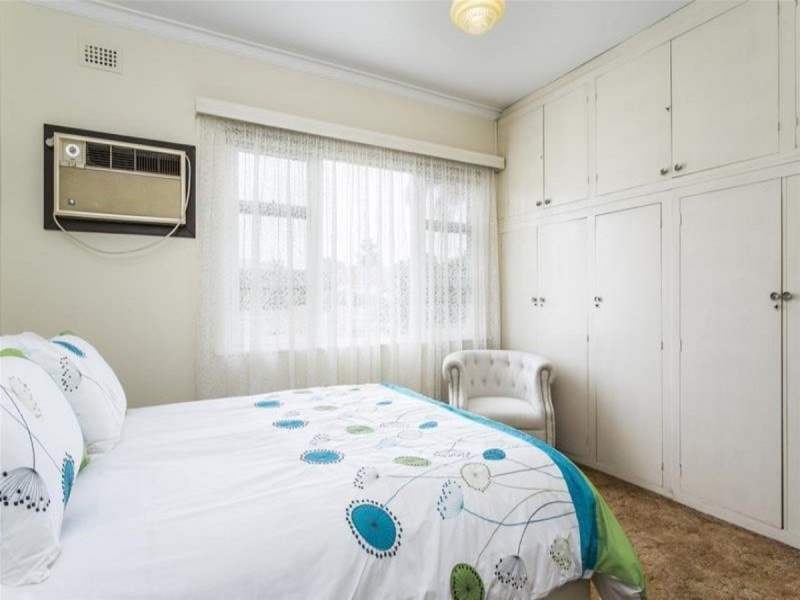 94 Oaklands Road, Glengowrie SA 5044