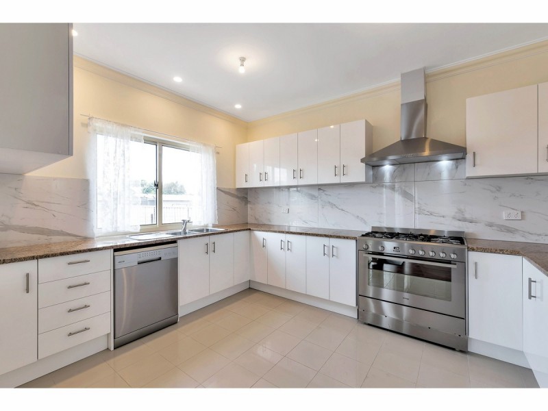 41 Mckinlay Avenue, Gilles Plains SA 5086