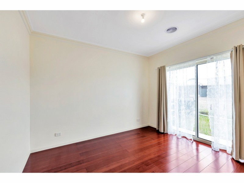 41 Mckinlay Avenue, Gilles Plains SA 5086