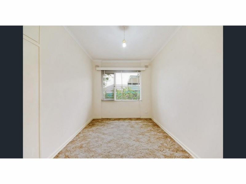 15 Parslow Road, Para Hills SA 5096