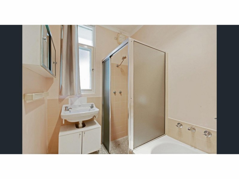 15 Parslow Road, Para Hills SA 5096