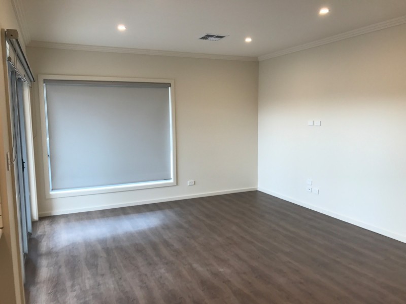 24 Mitchell Street East, Seaton SA 5023