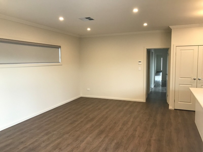 24 Mitchell Street East, Seaton SA 5023