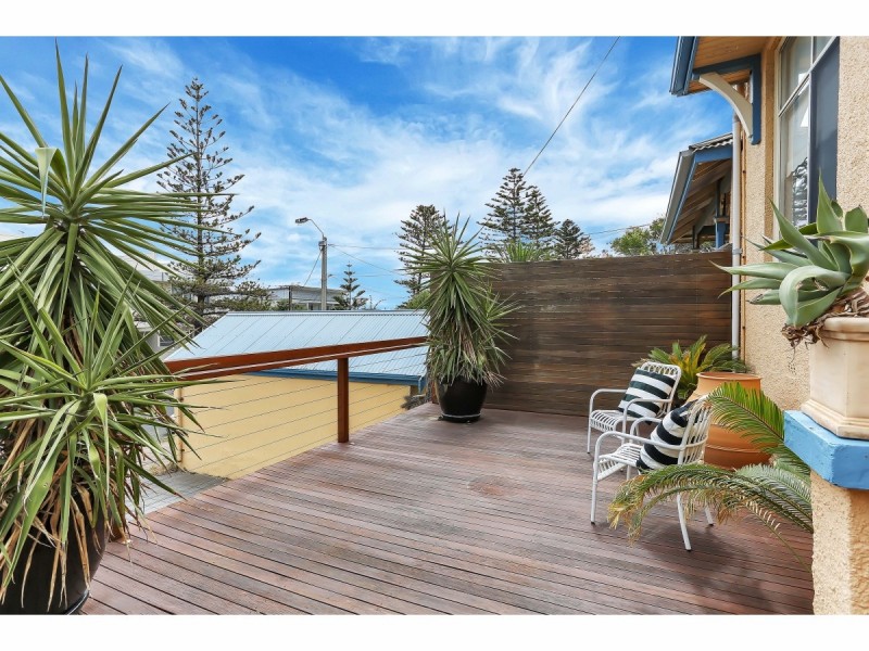 214 Seaview Road, Henley Beach South SA 5022
