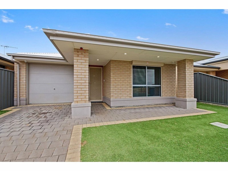 12 Tuggarah Street, Andrews Farm SA 5114