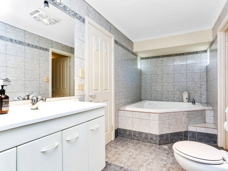 1 Chauvel Court, Highbury SA 5089