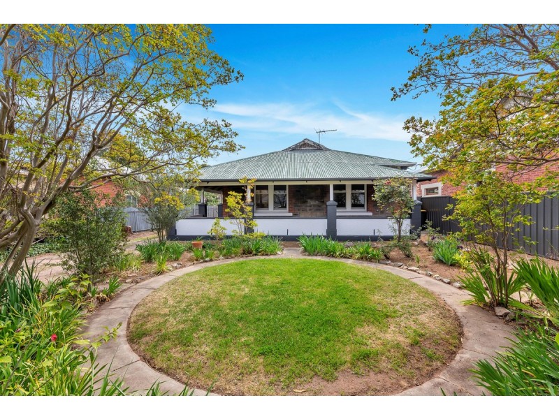 18 Dryden Road, Black Forest SA 5035