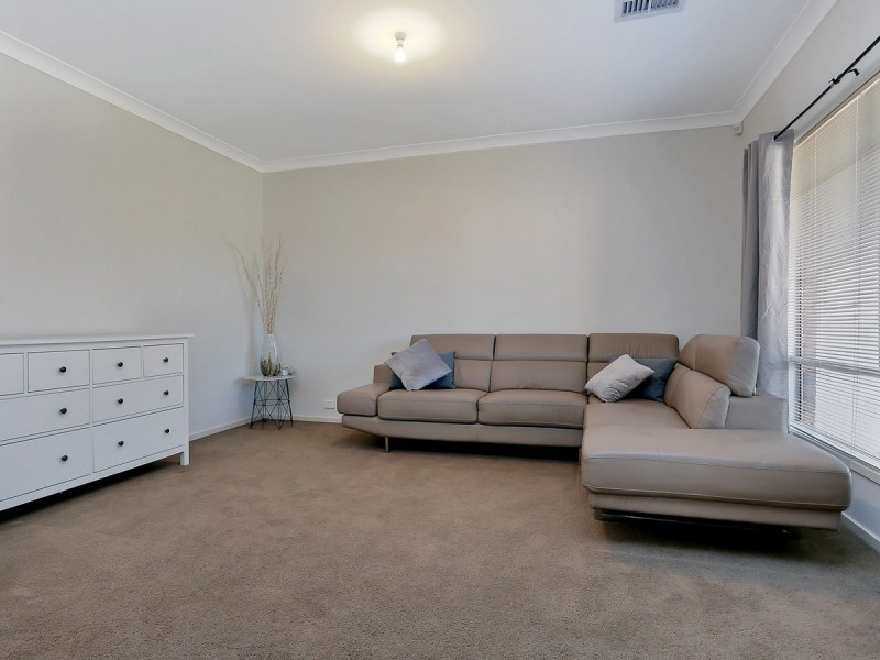 1 Chapman Court, Mawson Lakes SA 5095