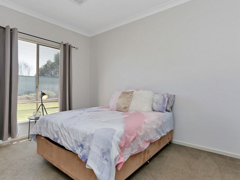 1 Chapman Court, Mawson Lakes SA 5095