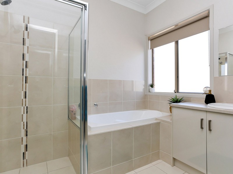 1 Chapman Court, Mawson Lakes SA 5095