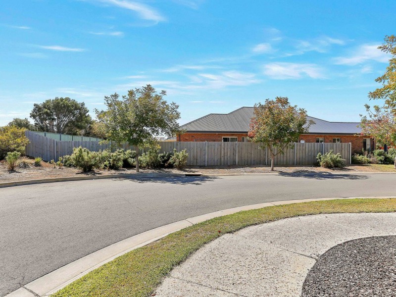 1 Chapman Court, Mawson Lakes SA 5095