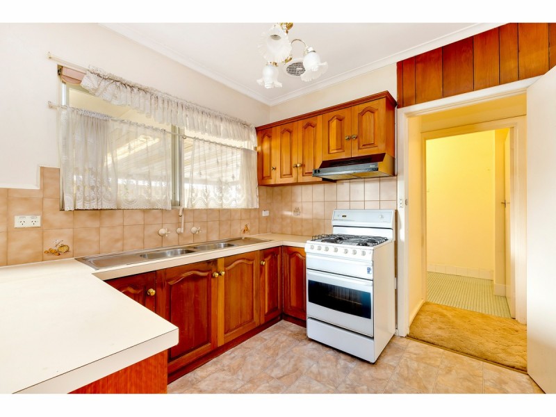 3 Leewood Road, Paradise SA 5075