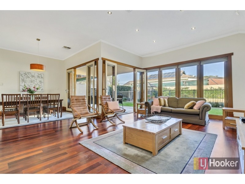 13 Harrow Terrace, Kingswood SA 5062