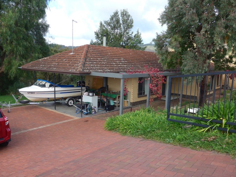 2 Bishop Street, Skye SA 5072