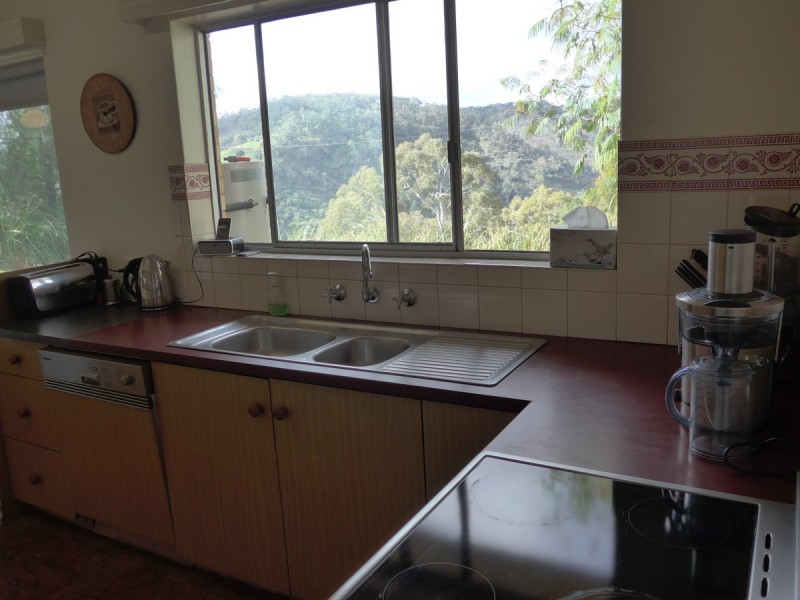 2 Bishop Street, Skye SA 5072