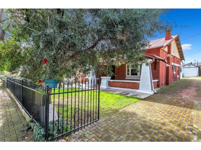 10 Corinda Avenue, Kensington Park SA 5068