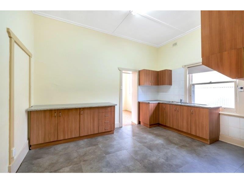 10 Corinda Avenue, Kensington Park SA 5068