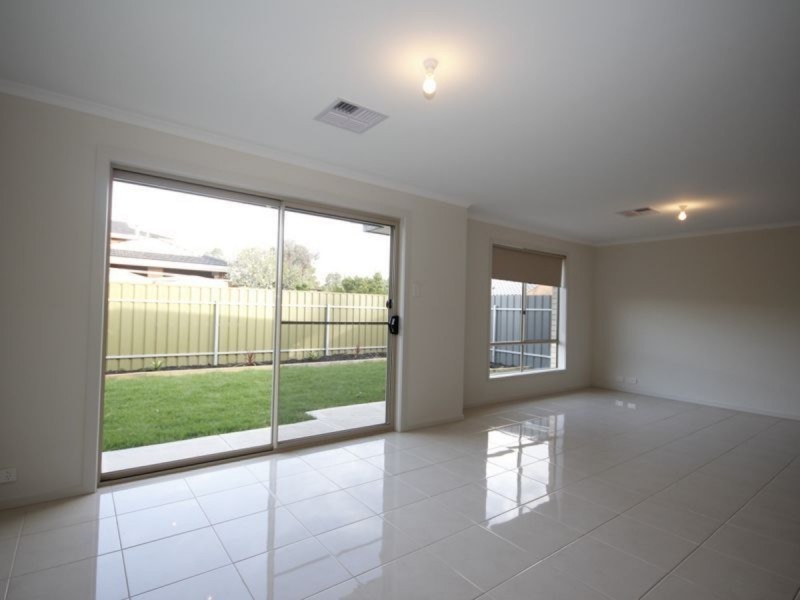 18 Edward Street, Paralowie SA 5108