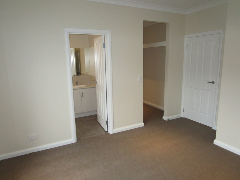 8 Zircon Crescent, Highbury SA 5089