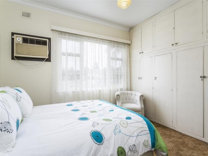 94 Oaklands Road, Glengowrie SA 5044