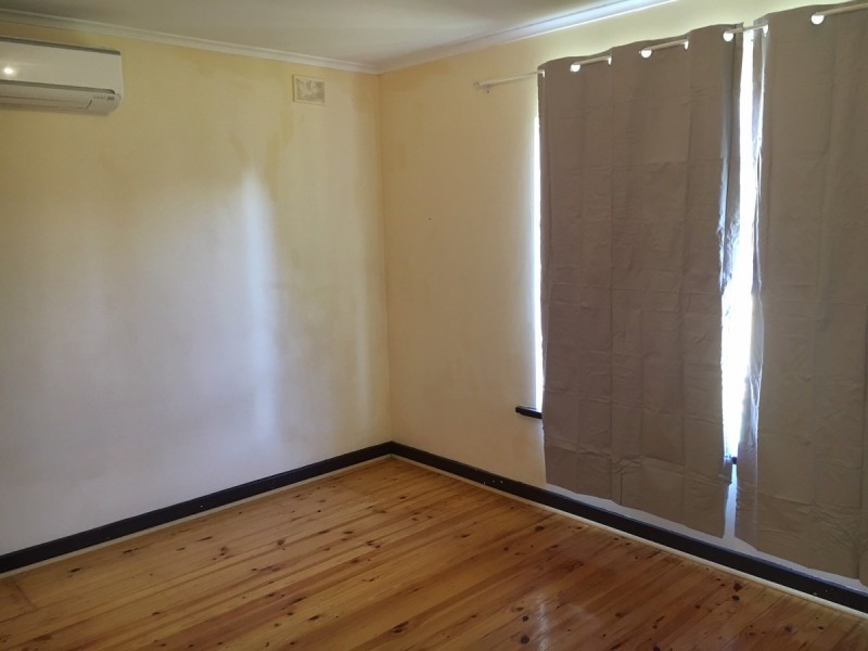 37 Penner Crescent, Para Hills SA 5096