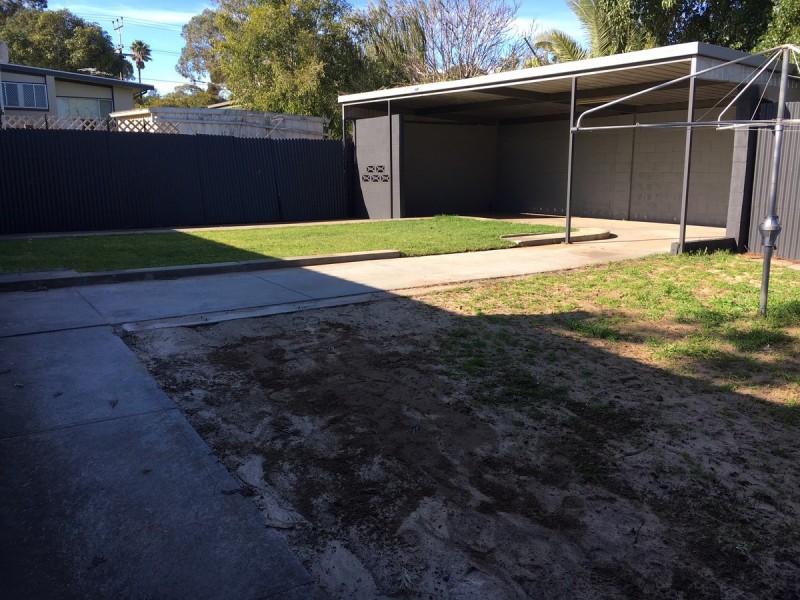 37 Penner Crescent, Para Hills SA 5096