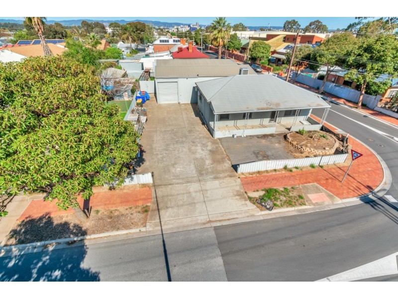 27 Wood Avenue, Brompton SA 5007