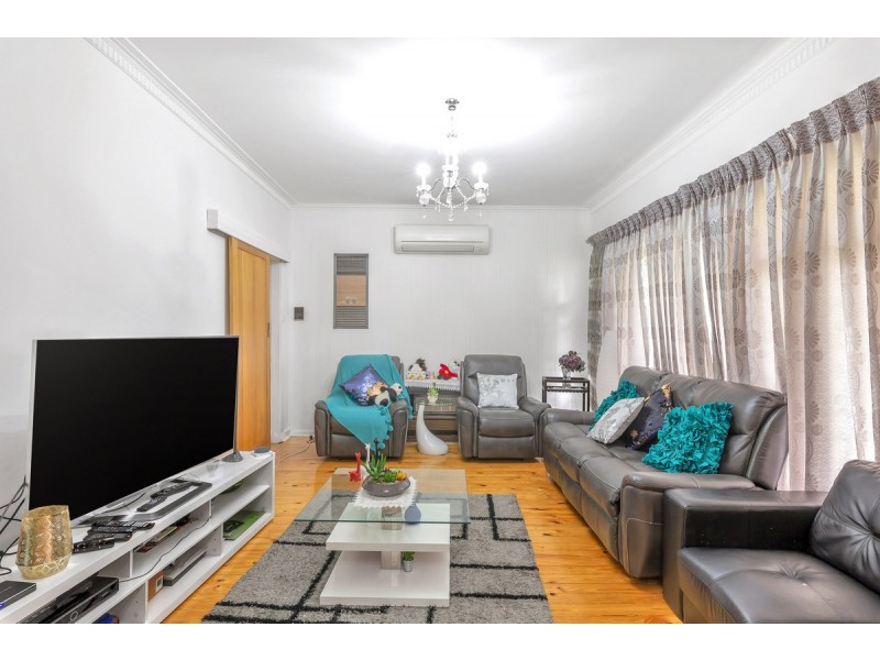 8 Philpott Avenue, Paradise SA 5075