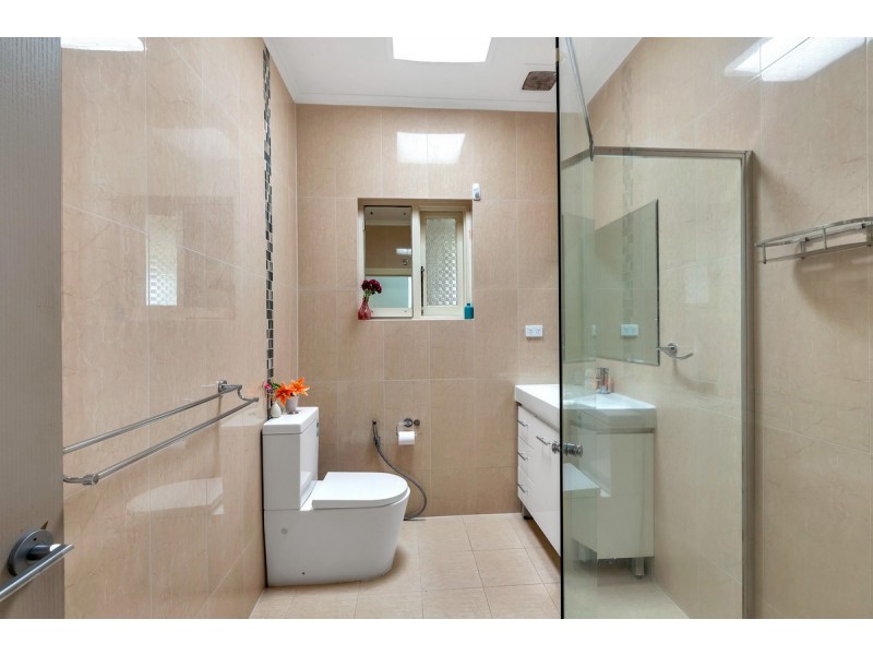 8 Philpott Avenue, Paradise SA 5075