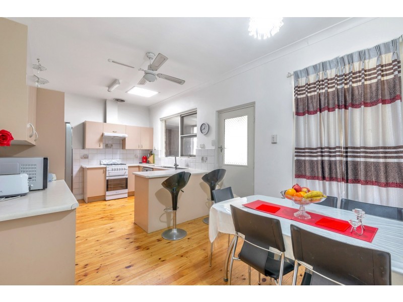 8 Philpott Avenue, Paradise SA 5075