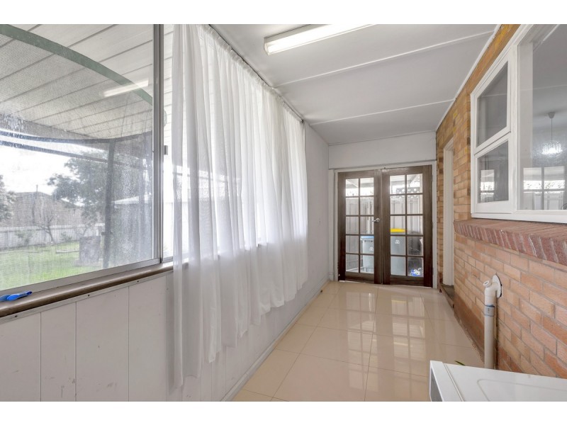 8 Philpott Avenue, Paradise SA 5075