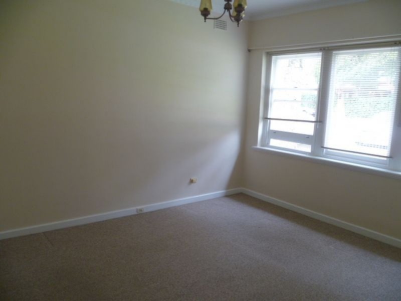 18 Third Avenue, St Peters SA 5069
